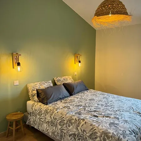 La Croisee Des Chemins Dans Le Forez Holiday home